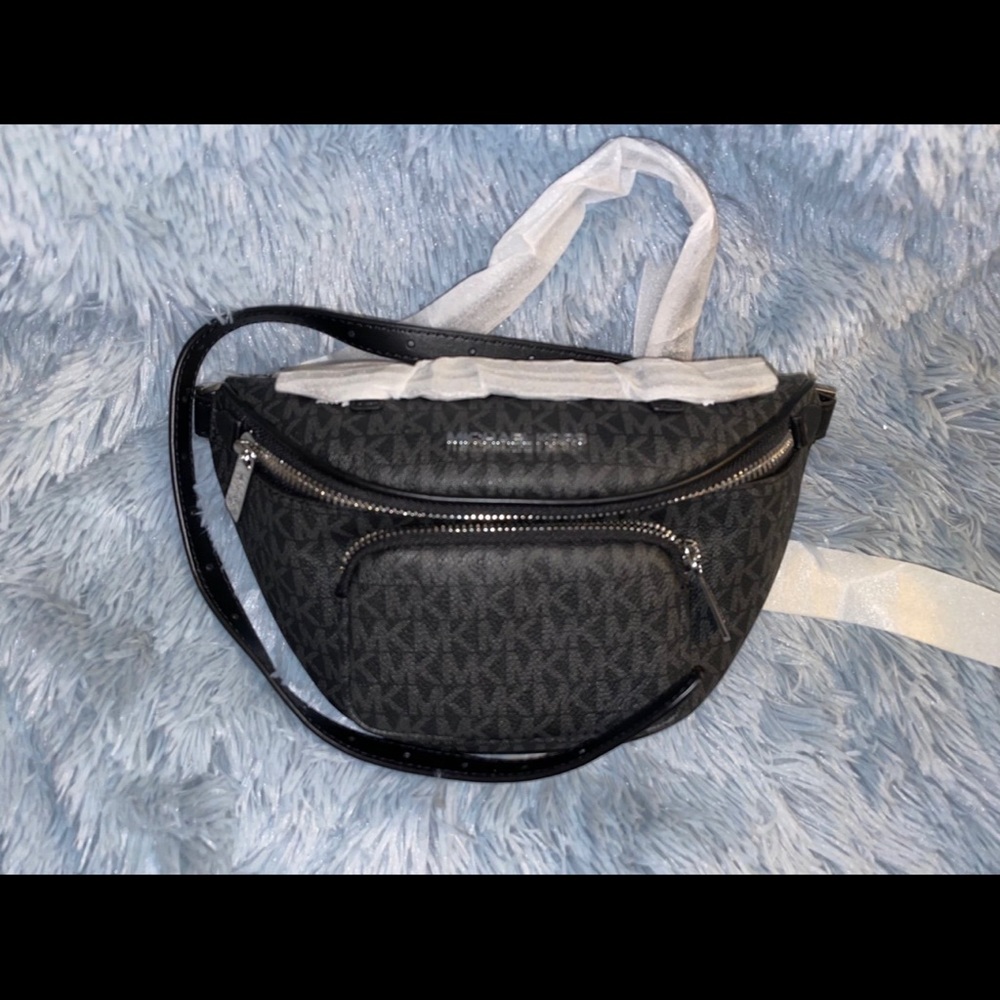 Michael Kors Black Logo Belt Bag funny-pack
